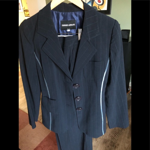 Giorgio Armani Navy Suit - Picture 1 of 2